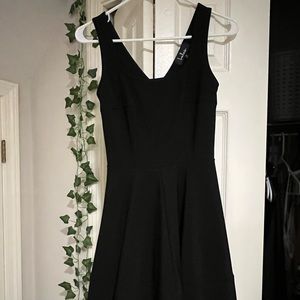 Lulus black dress